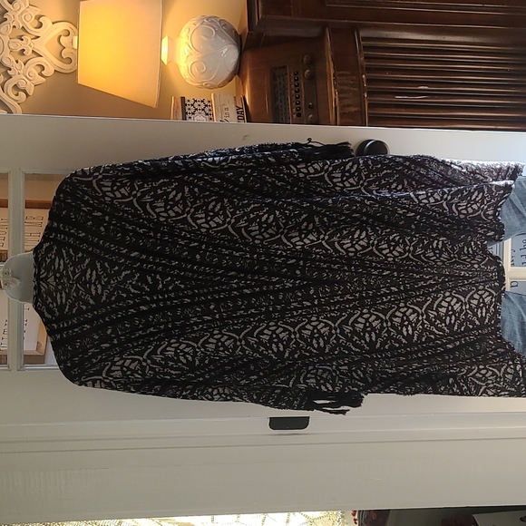 *Final Sale* Free People Kimono Black Gray Fringed - Picture 8 of 12